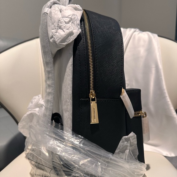 MK Backback - Picture 4 of 5